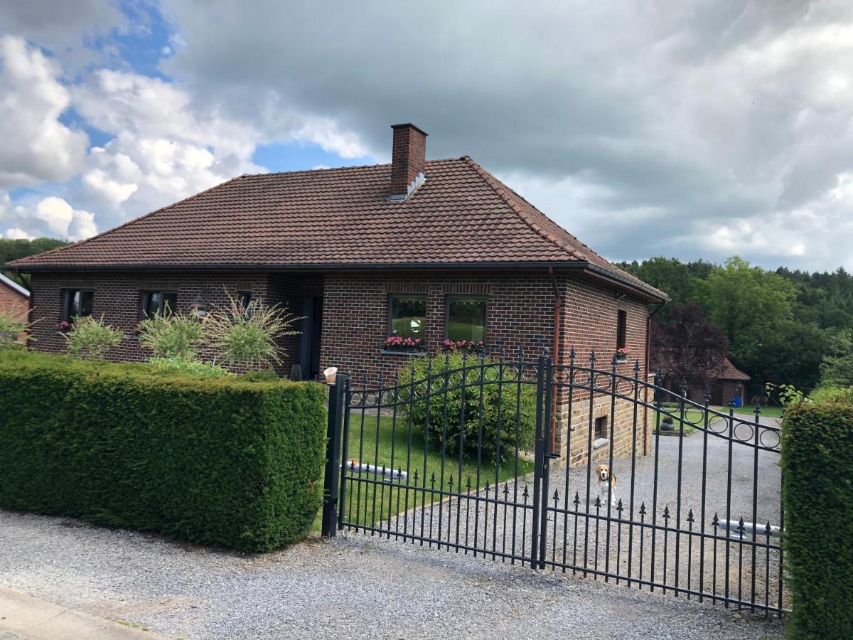 Au Refuge Du Speleo Bed and Breakfast Hotton Exteriör bild